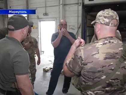 «Мы поможем!». Василий Лукунин в очередной раз приехал в Мариуполь с гуманитарным грузом