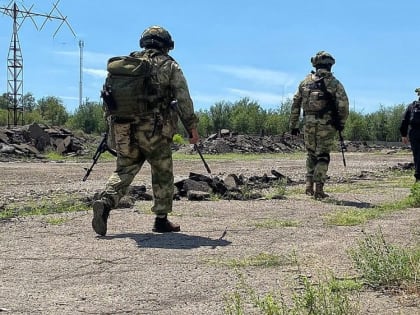 Донецк - город, где мальчишки разучились улыбаться