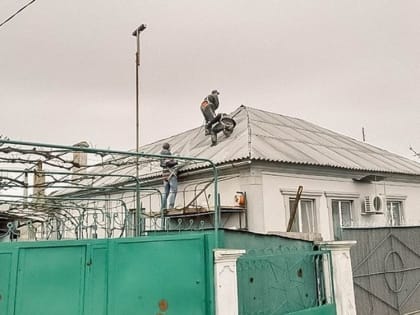 В Мариуполе местные стройбригады будут восстанавливать больше 100 домов частного сектора каждый месяц