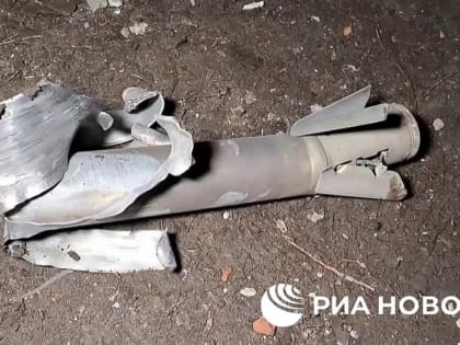 Украинские войска обстреляли Донецк из РСЗО, повреждены здания школы и пенсионного фонда, есть пострадавшие и один погиб