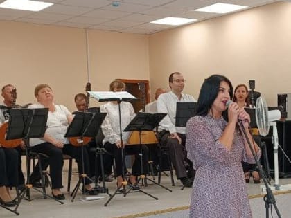 Творческий коллектив Мариупольского драматического театра организовал благотворительный концерт