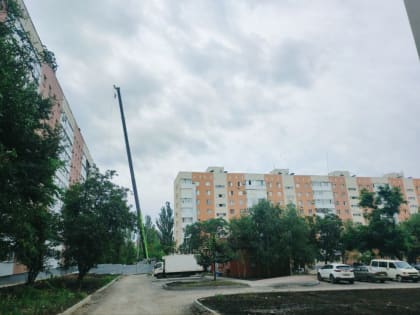 Сегодня проходят демонтажные  работы с последующим восстановлением в одном из домов Мариуполя силами специалистов из Сан