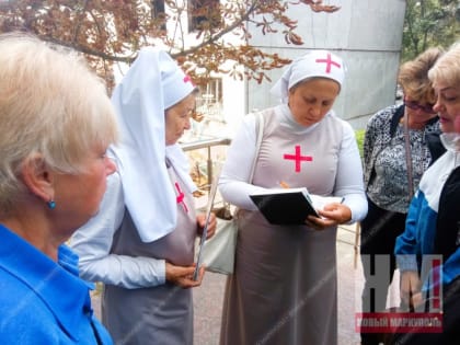 Сёстры милосердия помогают нуждающимся в Мариуполе