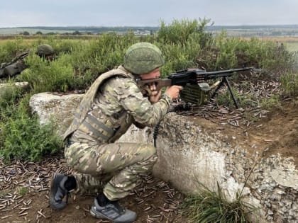 Абсолютная готовность: военкор показал, как армия ДНР отрабатывает штурмовые действия