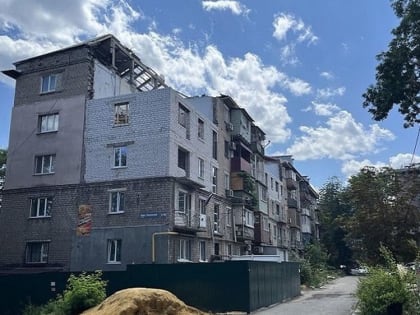 Липецкая область восстанавливает 30 объектов в Мариуполе