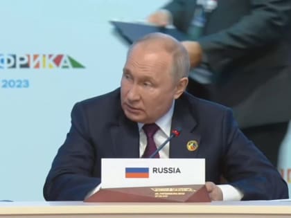 Путин заявил, что обсудит с африканскими коллегами на саммите Россия — Африка в Петербурге вопрос разрешения украинского