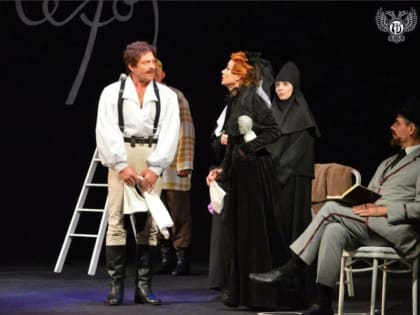 Мариупольский драматический театр укомплектован кадрами на три четверти