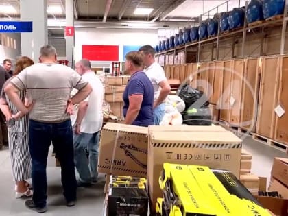 Улучшим город вместе! Мариупольским предприятиям выдали строительные инструменты