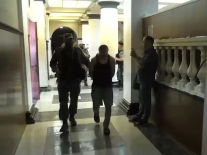 В Донецке приговорили к 25 годам колонии строгого режима военнослужащих ВСУ, расстрелявших автомобиль с мирными жителями