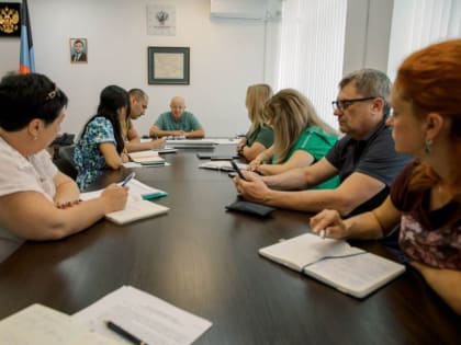 Олег Моргун: На утреннем совещании с профильными заместителями и руководителями структурных подразделений городской адми