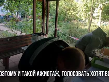 «Мы ждали 8 лет». Жители Мариуполя со слезами на глазах ожидают скорого воссоединения с Россией. В этом лично убедился к