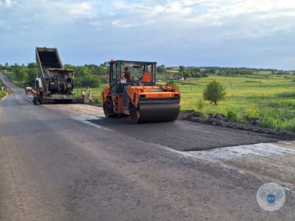 В оперативные сроки устранен дефект дорожного покрытия на участке автодороги "Амвросиевка – Тельманово - Мариуполь&