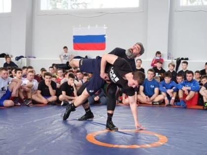 Всероссийский проект «Герои с нашего двора!» пришёл в ДНР