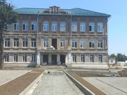 «Единый заказчик» восстанавливает одну из старейших школ Мариуполя, построенную более 100 лет назад