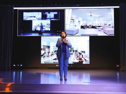 Петербургских и мариупольских школьников посвятили в юные космонавты