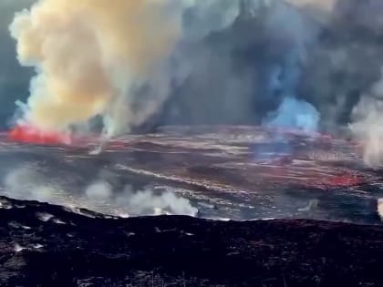 В США на Гавайских островах началось извержение вулкана Килауэа, который является одним из наиболее активных в мире