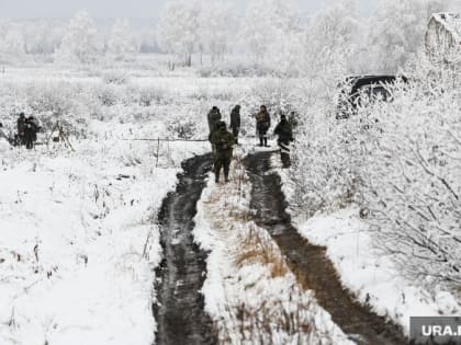 Свердловчане на огневой позиции передали участникам спецоперации важный груз. Фото, видео