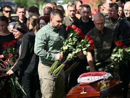 В Донецке простились с волонтерами Народного фронта, погибшими в Курской области