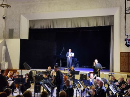 «Весенние мелодии» Мариупольского эстарадно-симфонического оркестра