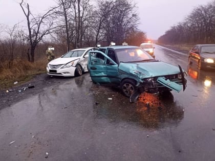 В ДТП между Новоазовском и Гусельщиково погиб человек