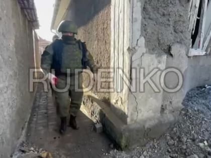 Последствия обстрела Киевского района Донецка