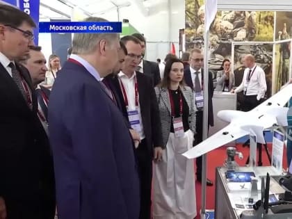 Современная робототехника и БПЛА! Денис Пушилин посетил международный военно-технический форум «Армия -2023»