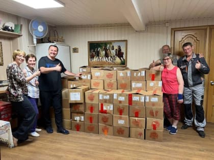 Ленобласть передала продукты жителям Донецка и Мариуполя