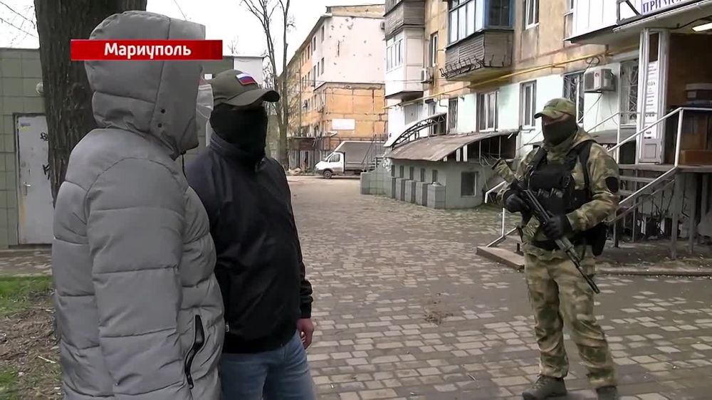 Военкомат мариуполь. Полиция ДНР. Украинские полицейские.