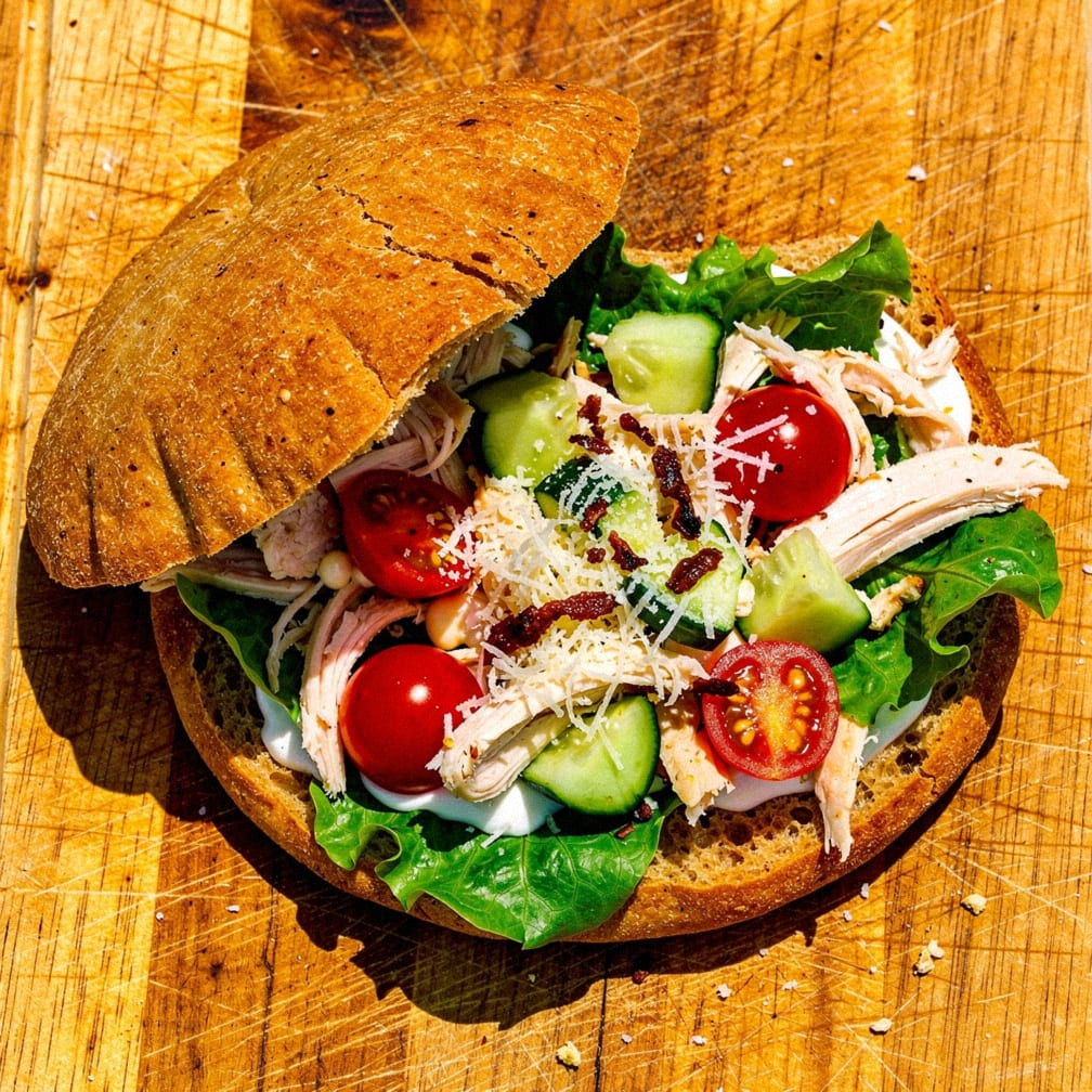 Caesar chicken pitta