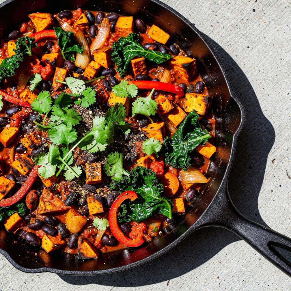 Smoky sweet potato & black bean skillet