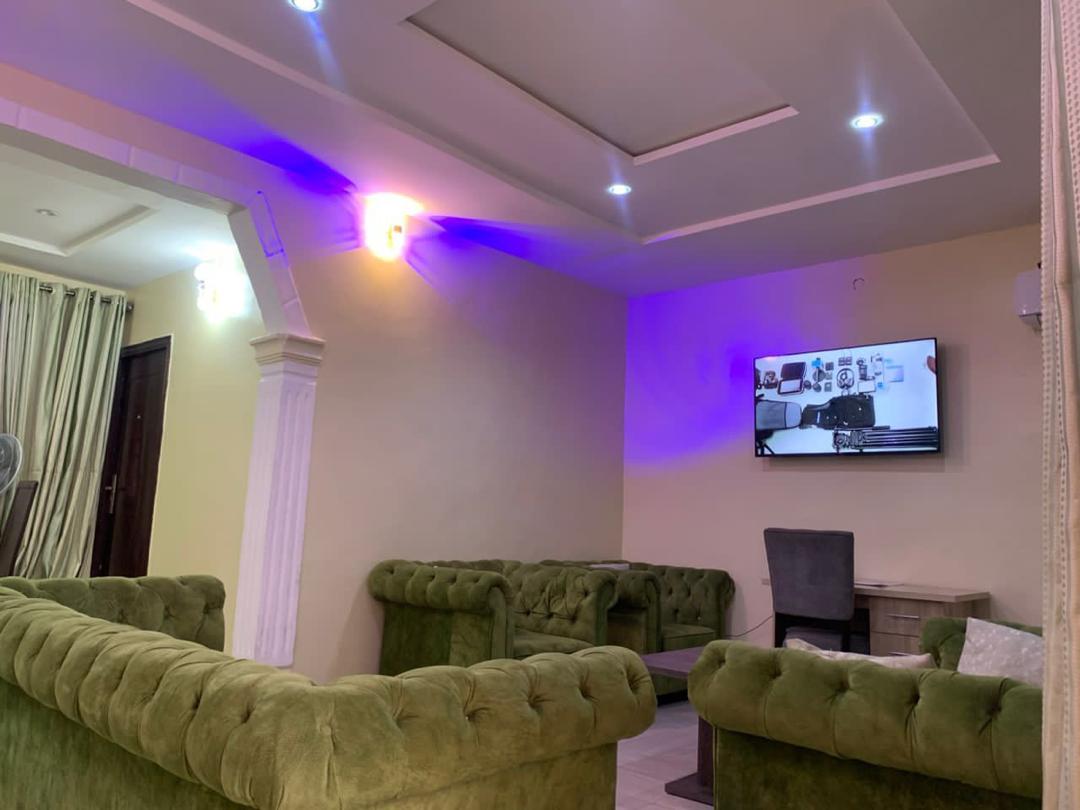 Amazing Grace Hotels and Holiday Inn