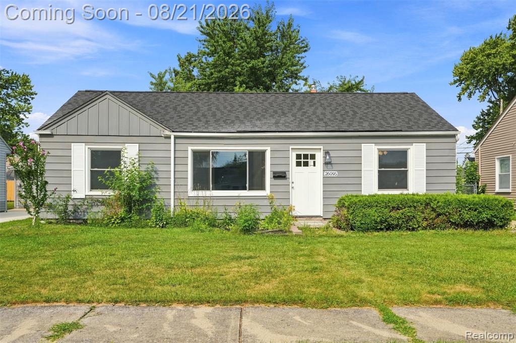 26095 Normandy Street, Roseville — photo 3