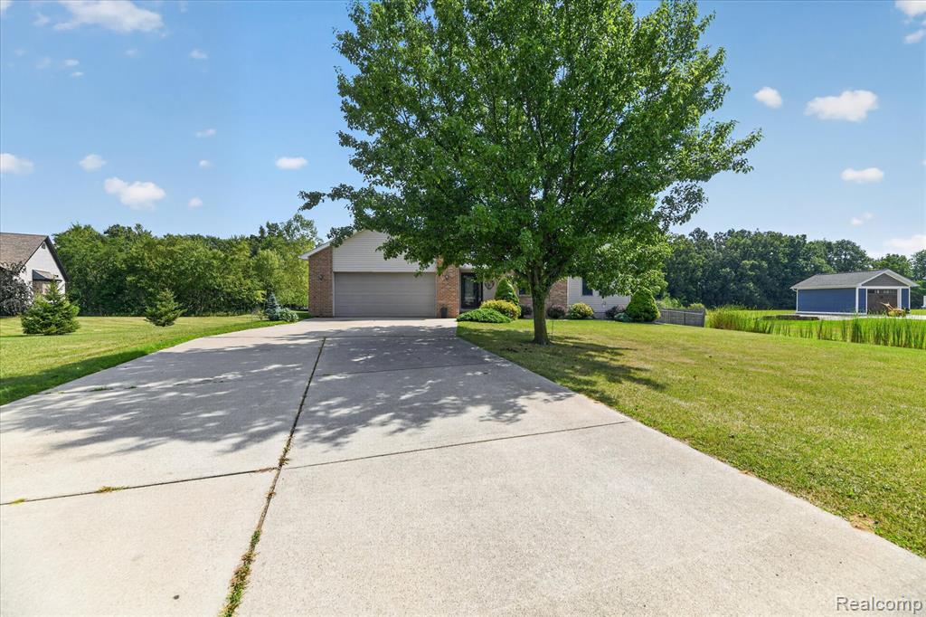 13144 Grant Circle, Vienna Twp — photo 4