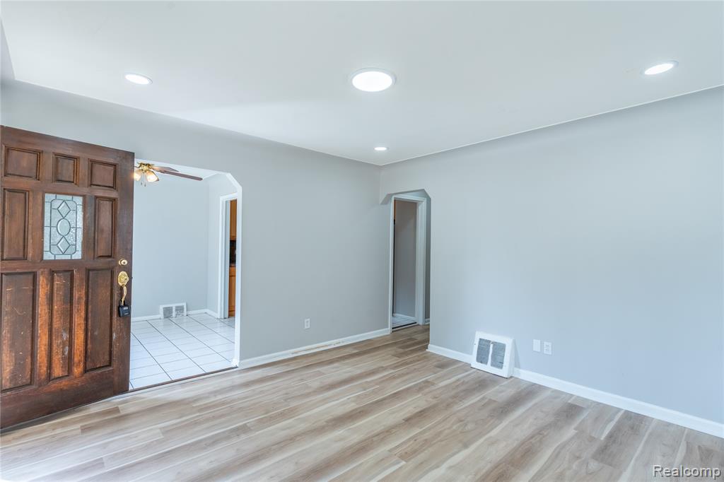 2120 Geneva Street, Dearborn — photo 4