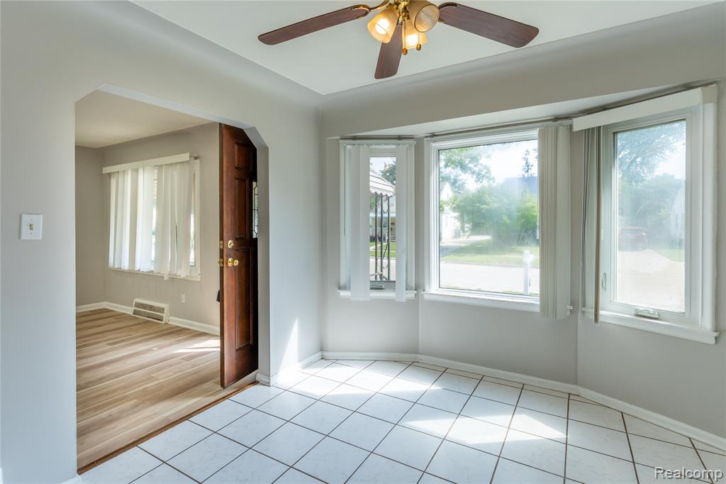 2120 Geneva Street, Dearborn — photo 6