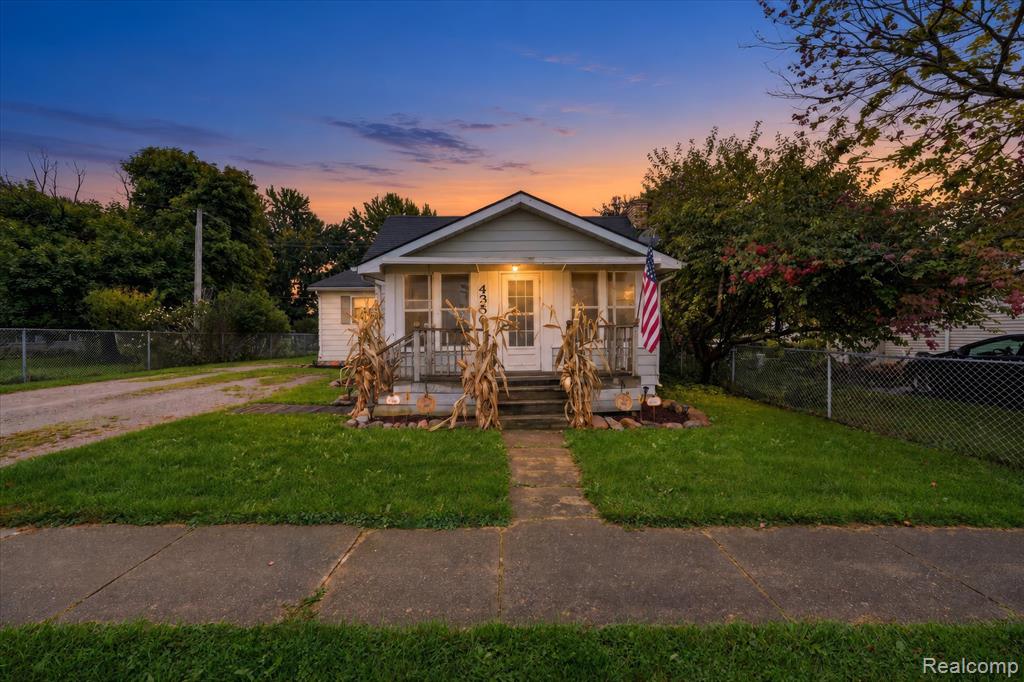 4350 Huron Street, North Branch Vlg — photo 1