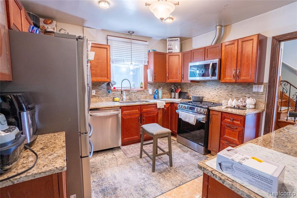 7620 Middlepointe Street, Dearborn — photo 6