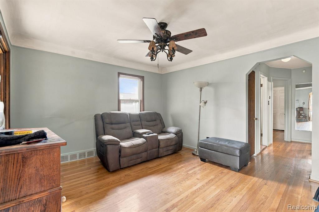 9864 Niver Avenue, Allen Park — photo 4