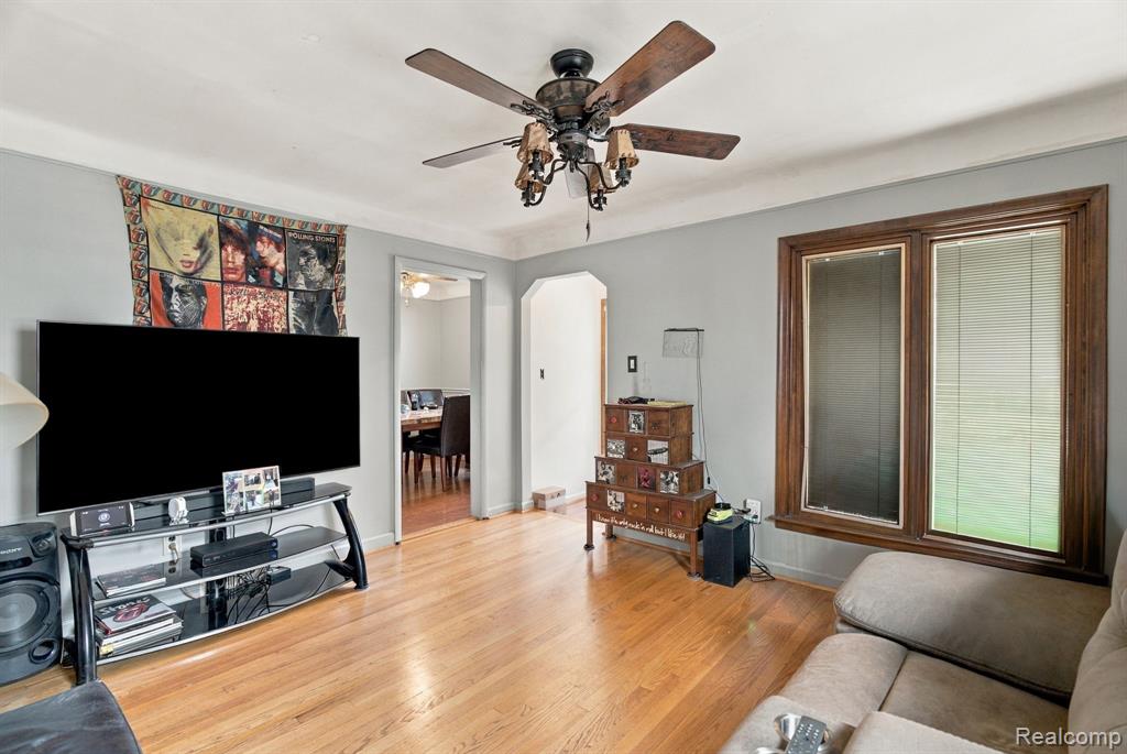9864 Niver Avenue, Allen Park — photo 5
