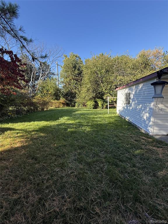 13811 Sherman Avenue, Warren — photo 5