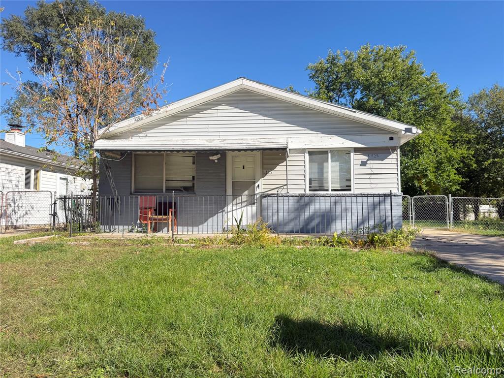 6529 Banner Street, Taylor — photo 1