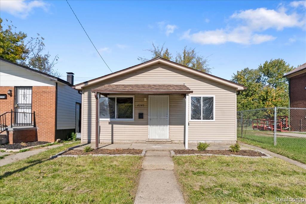 4040 Humphrey Street, Detroit — photo 1