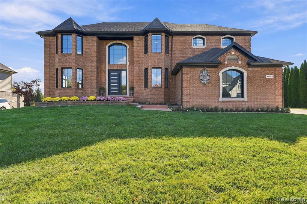 54036 Birchfield W, Shelby Twp — photo 1