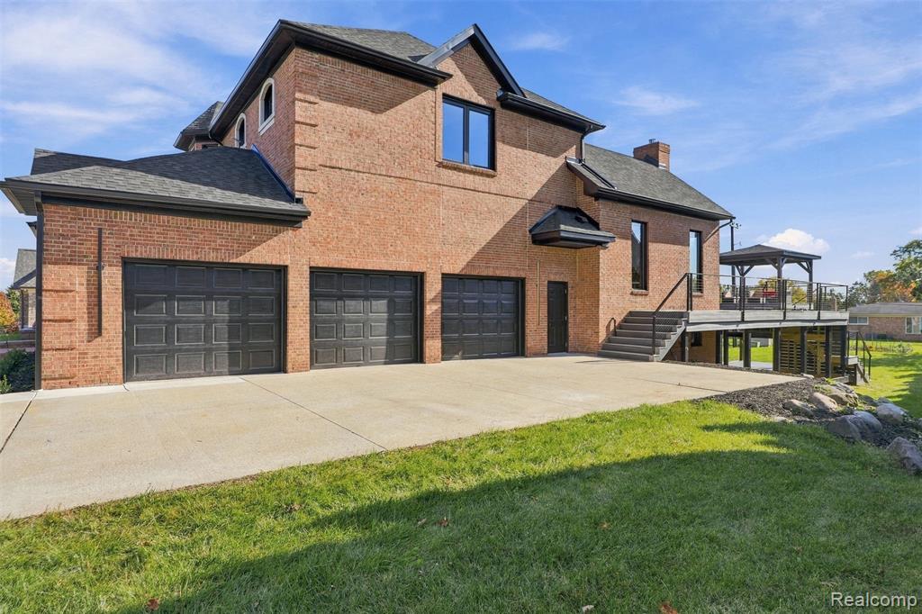 54036 Birchfield W, Shelby Twp — photo 2