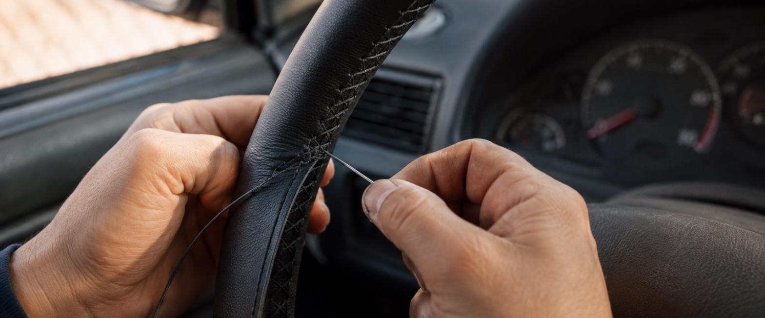 Volante gastado o pegajoso: cómo renovarlo con un cubrevolante de cuero para coser