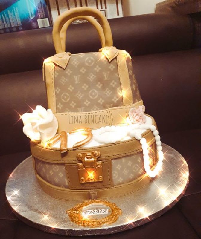 Photos De Gateau D Anniversaire Et Cakedesign Allocakes