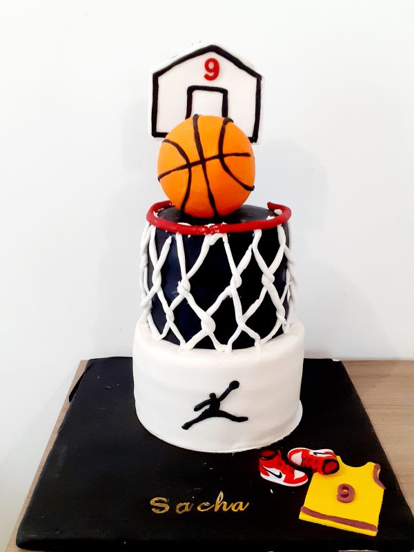 Photos De Gateau D Anniversaire Et Cakedesign Allocakes