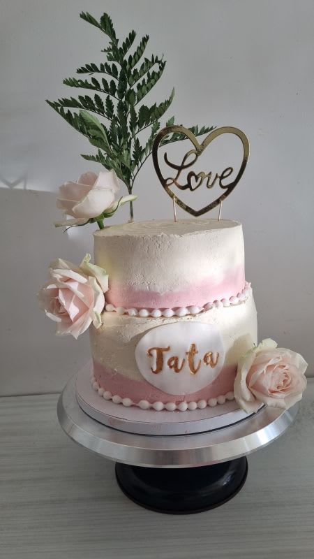 Acheter Un Gateau D Anniversaire A Paris 18eme Allocakes