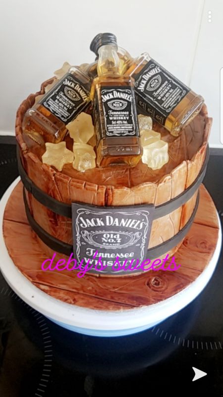 Photos De Gateau D Anniversaire Et Cakedesign Allocakes