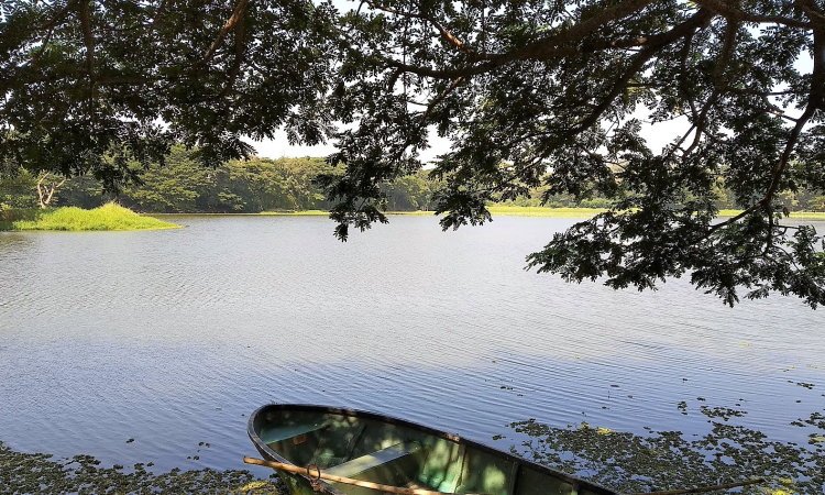 Karanji Lake and the Boat Karanji Lake and the Boat